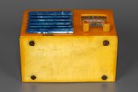 Yellow with Lapis Lazuli FADA 5F60 Catalin Radio